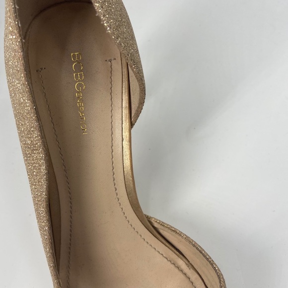 BCBG Gold Pumps Heels Glitter Size 8.5 - Picture 4 of 5